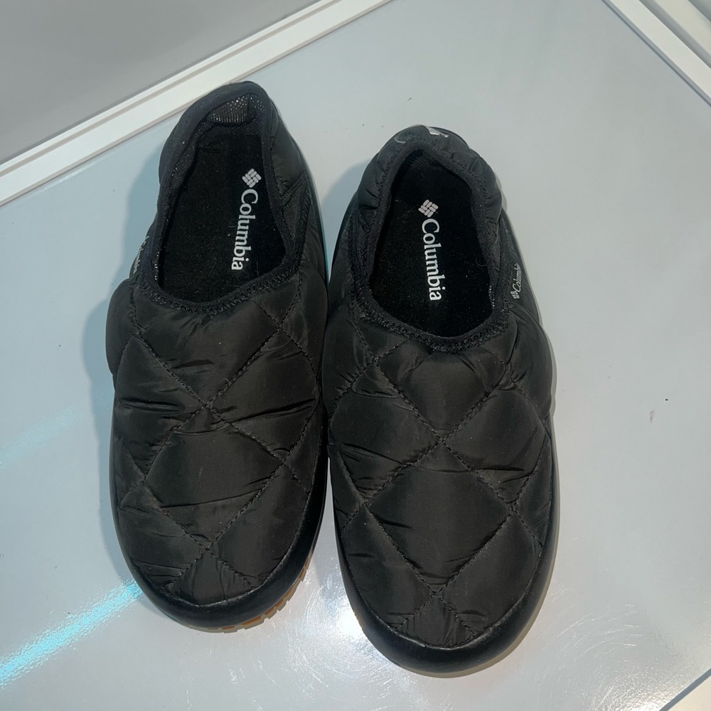 Columbia Kids' Black Quilted Slippers